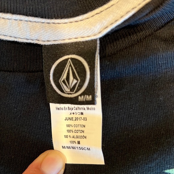 Volcom ( medium) and Local Motion (Small) T-shirt - Picture 4 of 10